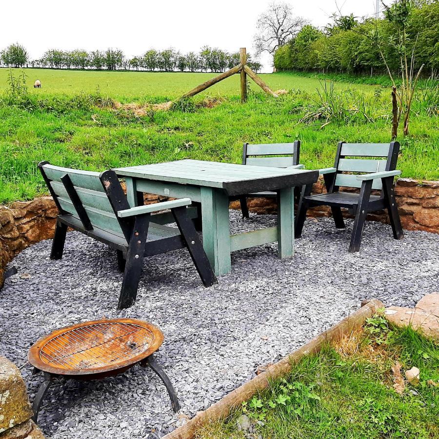 Eco Cottage Joe The Buck Craven Arms Exterior foto